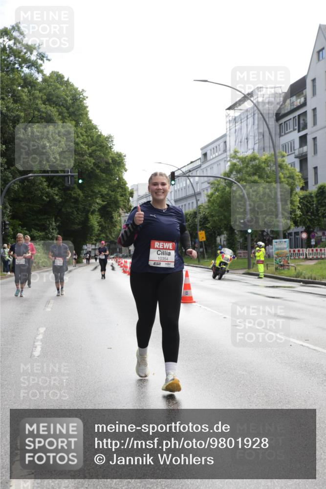 14.06.2026 - REWE Women's Run Jannik Wohlers http://msf.ph/oto/9801928 14.06.2026 10:11:54 Laufen 10354, 57 meine-sportfotos.de