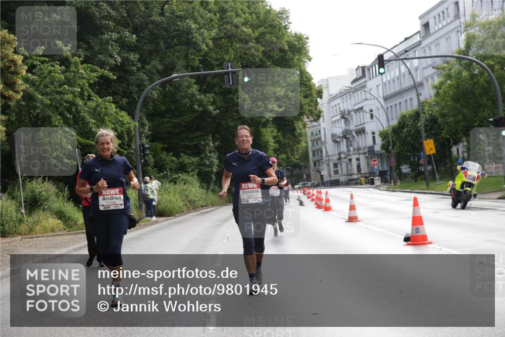 14.06.2026 - REWE Women's Run Jannik Wohlers http://msf.ph/oto/9801945 14.06.2026 10:11:58 Laufen 11100, 51, 01 meine-sportfotos.de