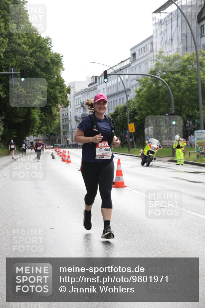 14.06.2026 - REWE Women's Run Jannik Wohlers http://msf.ph/oto/9801971 14.06.2026 10:12:03 Laufen 10157, 1 meine-sportfotos.de