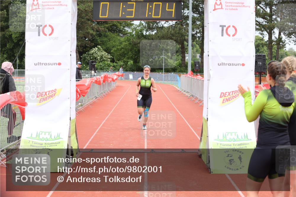 14.06.2026 - 7 Türme Triathlon Andreas Tolksdorf http://msf.ph/oto/9802001 14.06.2026 12:01:04 Ziel 490 meine-sportfotos.de