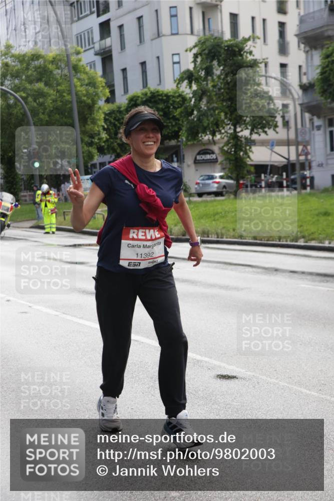14.06.2026 - REWE Women's Run Jannik Wohlers http://msf.ph/oto/9802003 14.06.2026 10:12:19 Laufen 11392 meine-sportfotos.de