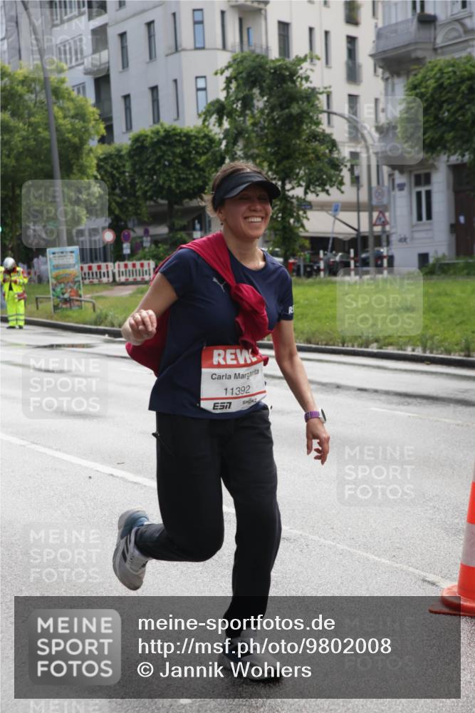 14.06.2026 - REWE Women's Run Jannik Wohlers http://msf.ph/oto/9802008 14.06.2026 10:12:19 Laufen 11392, 7 meine-sportfotos.de