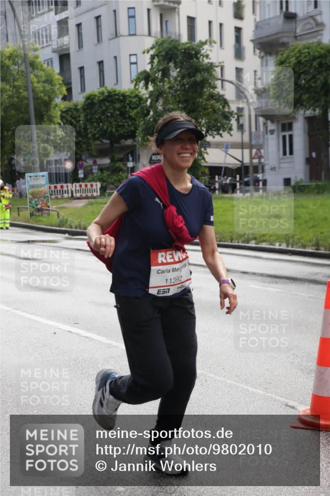 14.06.2026 - REWE Women's Run Jannik Wohlers http://msf.ph/oto/9802010 14.06.2026 10:12:19 Laufen 11392 meine-sportfotos.de