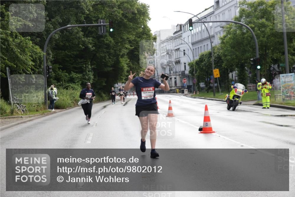 14.06.2026 - REWE Women's Run Jannik Wohlers http://msf.ph/oto/9802012 14.06.2026 10:12:21 Laufen  meine-sportfotos.de
