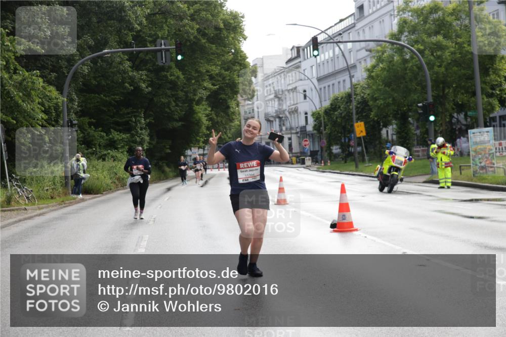 14.06.2026 - REWE Women's Run Jannik Wohlers http://msf.ph/oto/9802016 14.06.2026 10:12:21 Laufen 11394, 1 meine-sportfotos.de