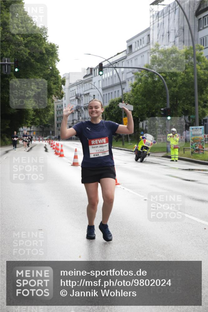 14.06.2026 - REWE Women's Run Jannik Wohlers http://msf.ph/oto/9802024 14.06.2026 10:12:22 Laufen 11394, 7 meine-sportfotos.de