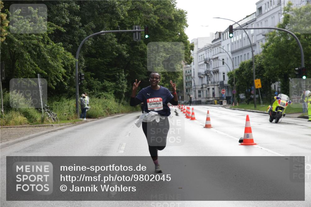 14.06.2026 - REWE Women's Run Jannik Wohlers http://msf.ph/oto/9802045 14.06.2026 10:12:26 Laufen 10084, 01, 100 meine-sportfotos.de