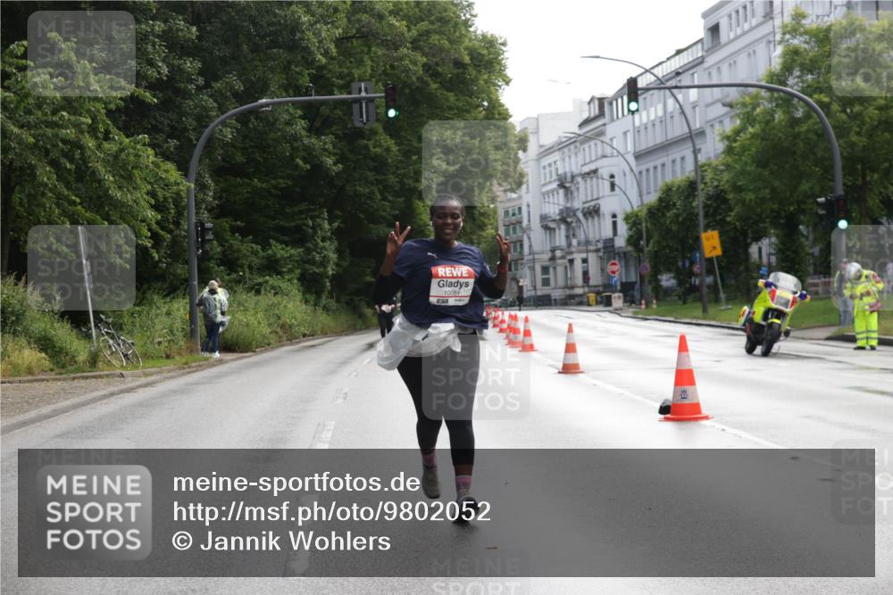 14.06.2026 - REWE Women's Run Jannik Wohlers http://msf.ph/oto/9802052 14.06.2026 10:12:26 Laufen 10084, 01 meine-sportfotos.de