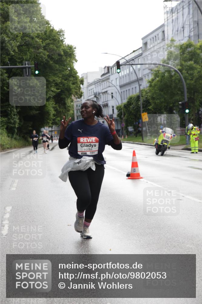 14.06.2026 - REWE Women's Run Jannik Wohlers http://msf.ph/oto/9802053 14.06.2026 10:12:27 Laufen 10084, 01 meine-sportfotos.de
