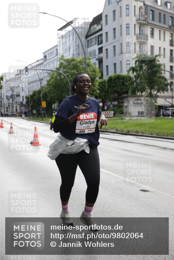 14.06.2026 - REWE Women's Run Jannik Wohlers http://msf.ph/oto/9802064 14.06.2026 10:12:28 Laufen 10084, 10001, 11 meine-sportfotos.de