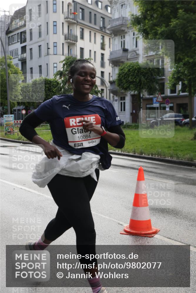14.06.2026 - REWE Women's Run Jannik Wohlers http://msf.ph/oto/9802077 14.06.2026 10:12:29 Laufen 10084 meine-sportfotos.de