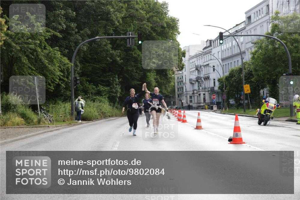 14.06.2026 - REWE Women's Run Jannik Wohlers http://msf.ph/oto/9802084 14.06.2026 10:12:36 Laufen 1 meine-sportfotos.de