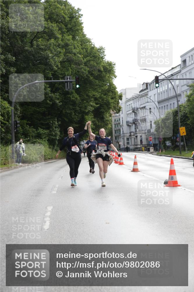 14.06.2026 - REWE Women's Run Jannik Wohlers http://msf.ph/oto/9802086 14.06.2026 10:12:38 Laufen 1 meine-sportfotos.de