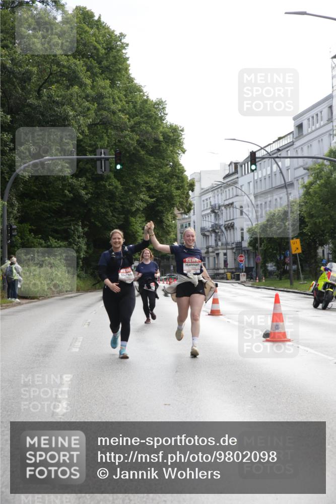 14.06.2026 - REWE Women's Run Jannik Wohlers http://msf.ph/oto/9802098 14.06.2026 10:12:39 Laufen 1 meine-sportfotos.de