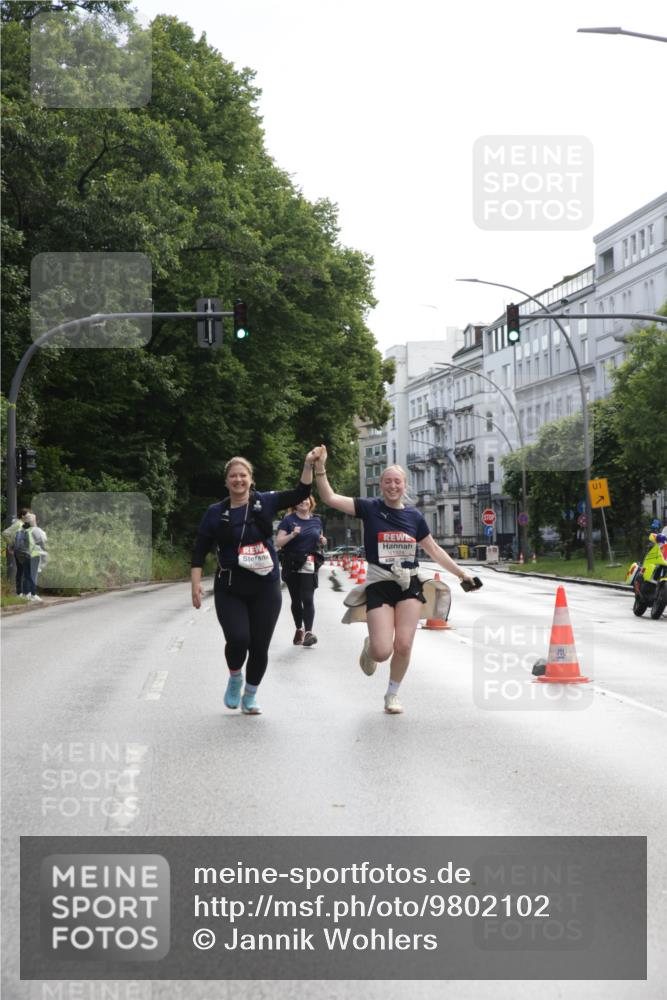 14.06.2026 - REWE Women's Run Jannik Wohlers http://msf.ph/oto/9802102 14.06.2026 10:12:39 Laufen 10592, 1 meine-sportfotos.de