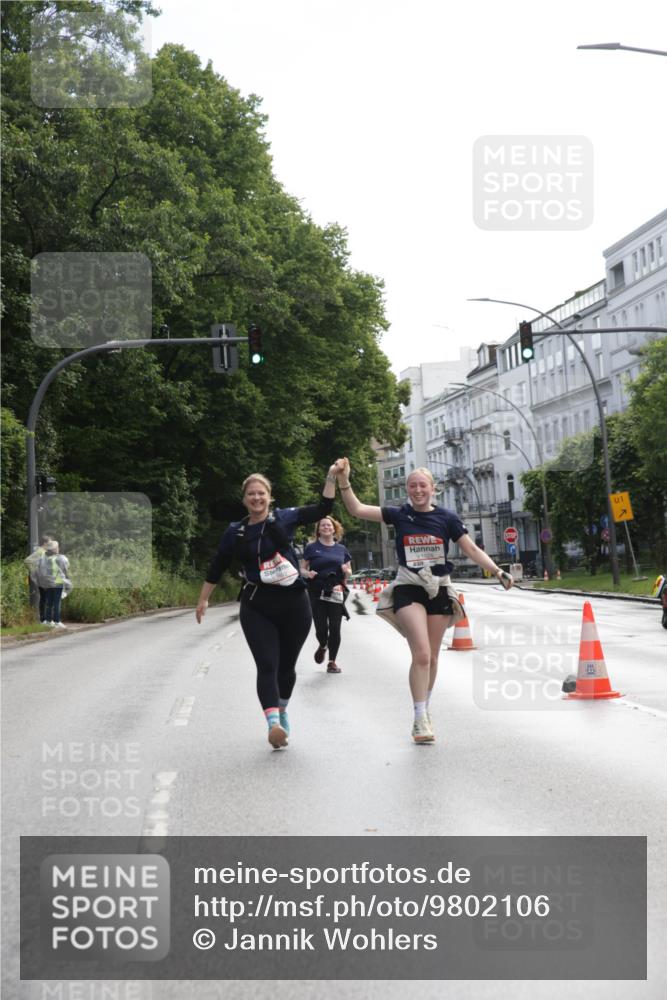 14.06.2026 - REWE Women's Run Jannik Wohlers http://msf.ph/oto/9802106 14.06.2026 10:12:39 Laufen 592, 1 meine-sportfotos.de