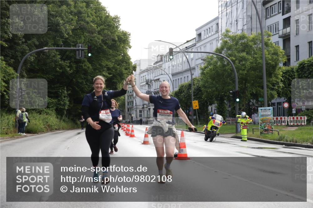 14.06.2026 - REWE Women's Run Jannik Wohlers http://msf.ph/oto/9802108 14.06.2026 10:12:40 Laufen 11024, 01 meine-sportfotos.de