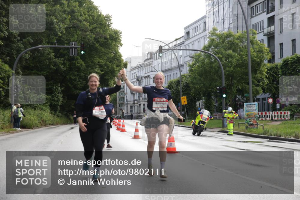 14.06.2026 - REWE Women's Run Jannik Wohlers http://msf.ph/oto/9802111 14.06.2026 10:12:40 Laufen 1024, 1 meine-sportfotos.de