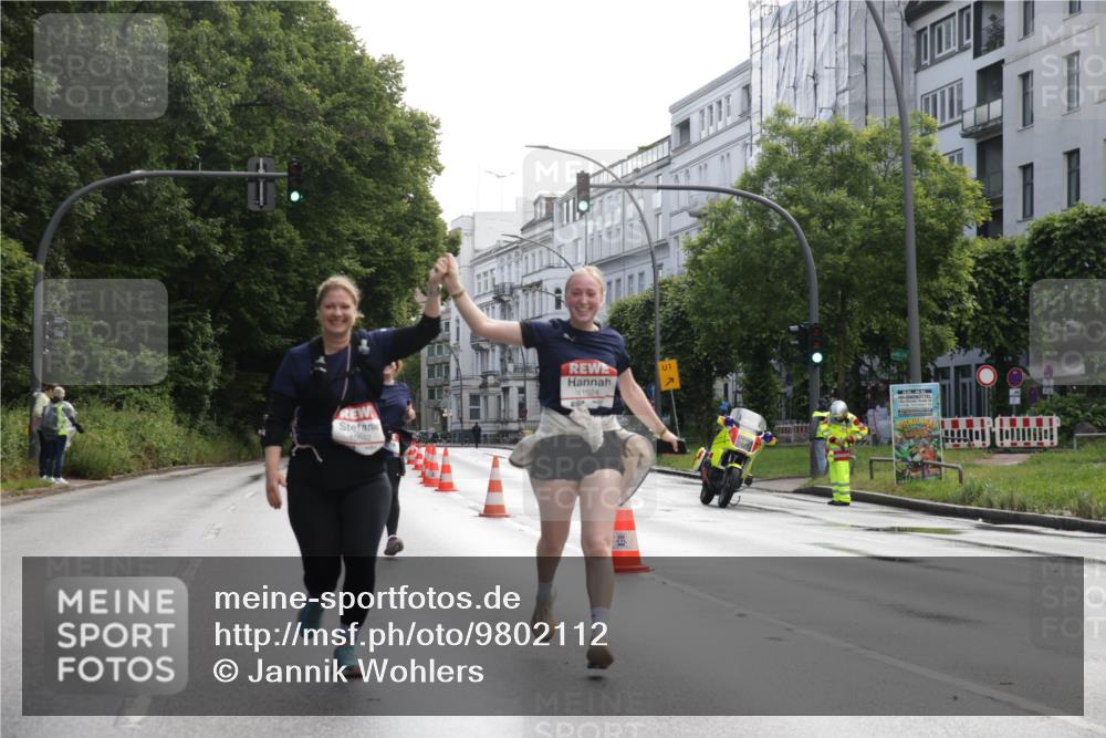 14.06.2026 - REWE Women's Run Jannik Wohlers http://msf.ph/oto/9802112 14.06.2026 10:12:40 Laufen 1024, 201 meine-sportfotos.de