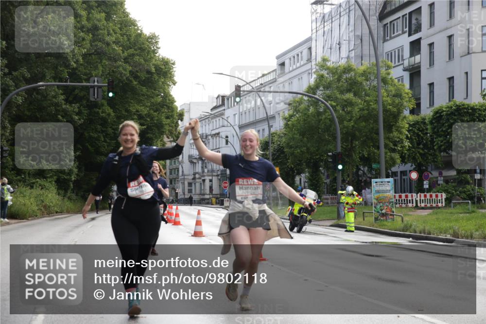 14.06.2026 - REWE Women's Run Jannik Wohlers http://msf.ph/oto/9802118 14.06.2026 10:12:41 Laufen 10592, 1024 meine-sportfotos.de