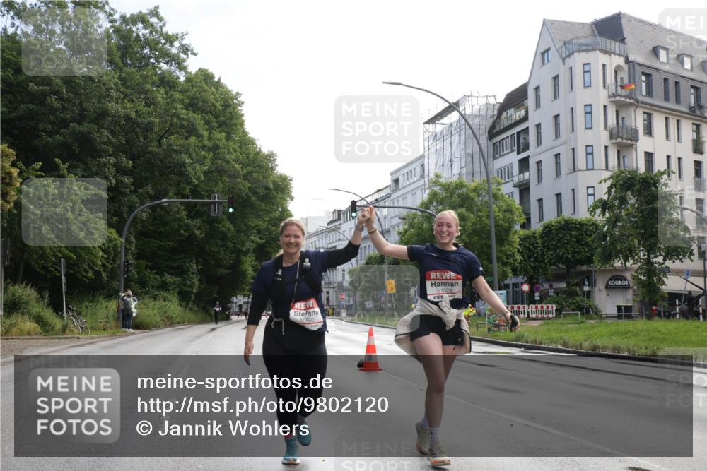 14.06.2026 - REWE Women's Run Jannik Wohlers http://msf.ph/oto/9802120 14.06.2026 10:12:41 Laufen 10592, 1024 meine-sportfotos.de