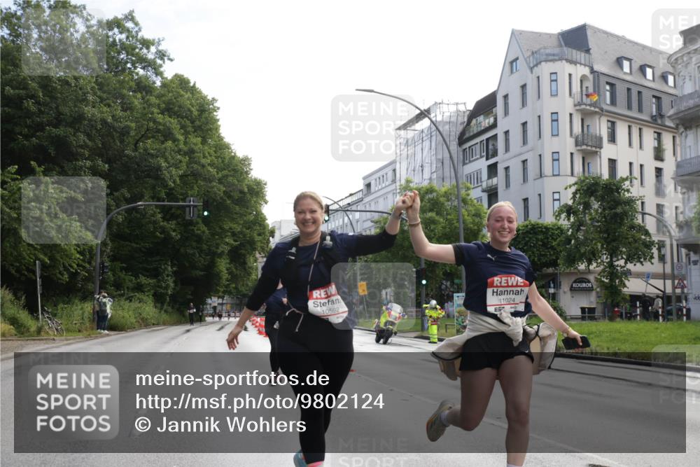 14.06.2026 - REWE Women's Run Jannik Wohlers http://msf.ph/oto/9802124 14.06.2026 10:12:42 Laufen 10592, 11024, 30 meine-sportfotos.de