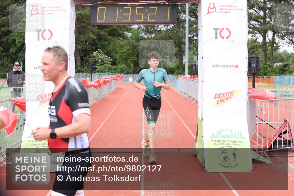 14.06.2026 - 7 Türme Triathlon Andreas Tolksdorf http://msf.ph/oto/9802127 14.06.2026 12:05:21 Ziel 454 meine-sportfotos.de