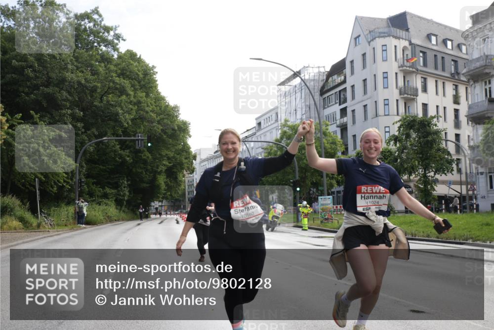 14.06.2026 - REWE Women's Run Jannik Wohlers http://msf.ph/oto/9802128 14.06.2026 10:12:42 Laufen 10592, 11024, 7 meine-sportfotos.de