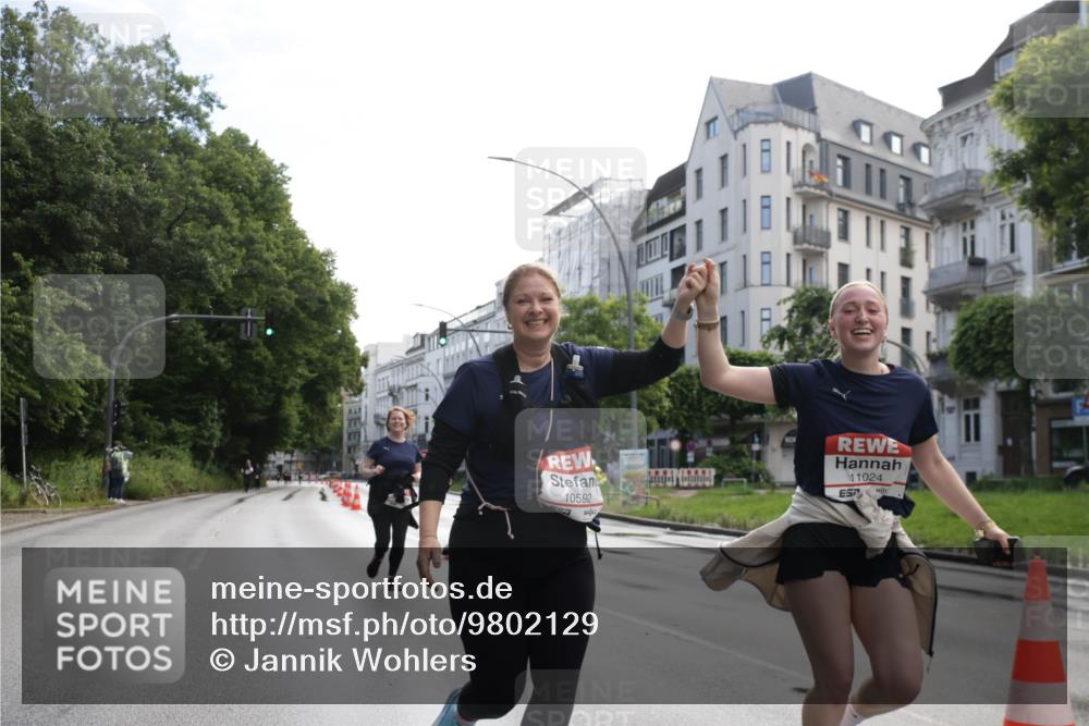14.06.2026 - REWE Women's Run Jannik Wohlers http://msf.ph/oto/9802129 14.06.2026 10:12:42 Laufen 10592, 557, 11024 meine-sportfotos.de