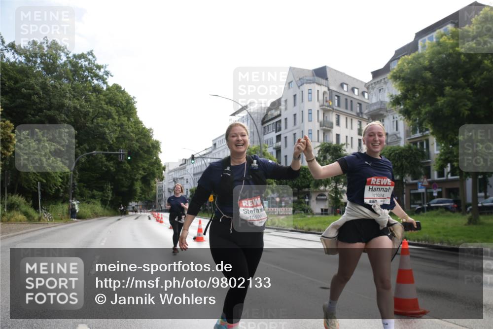 14.06.2026 - REWE Women's Run Jannik Wohlers http://msf.ph/oto/9802133 14.06.2026 10:12:43 Laufen 10592, 11024 meine-sportfotos.de