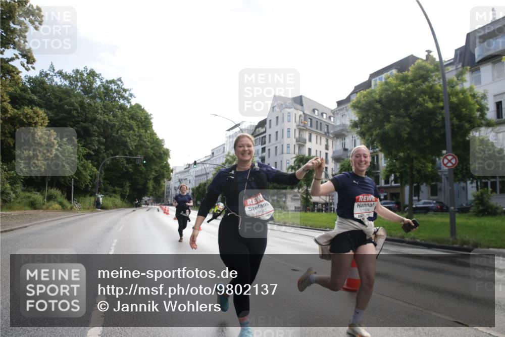 14.06.2026 - REWE Women's Run Jannik Wohlers http://msf.ph/oto/9802137 14.06.2026 10:12:43 Laufen 10592, 1024 meine-sportfotos.de