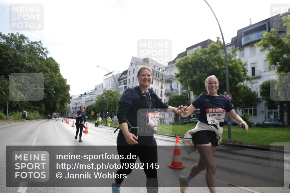 14.06.2026 - REWE Women's Run Jannik Wohlers http://msf.ph/oto/9802145 14.06.2026 10:12:43 Laufen 131, 1059, 1024, 6517 meine-sportfotos.de