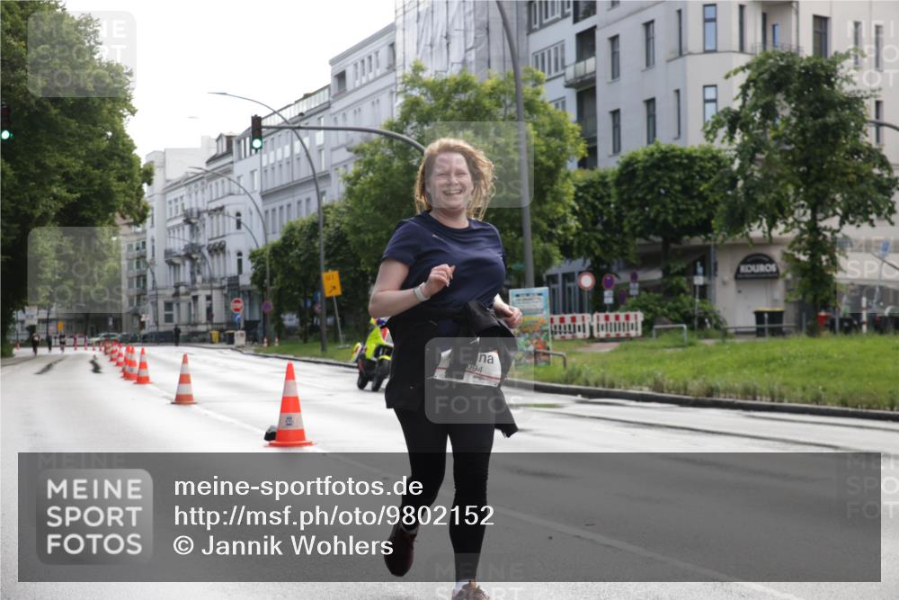 14.06.2026 - REWE Women's Run Jannik Wohlers http://msf.ph/oto/9802152 14.06.2026 10:12:44 Laufen 01, 094 meine-sportfotos.de