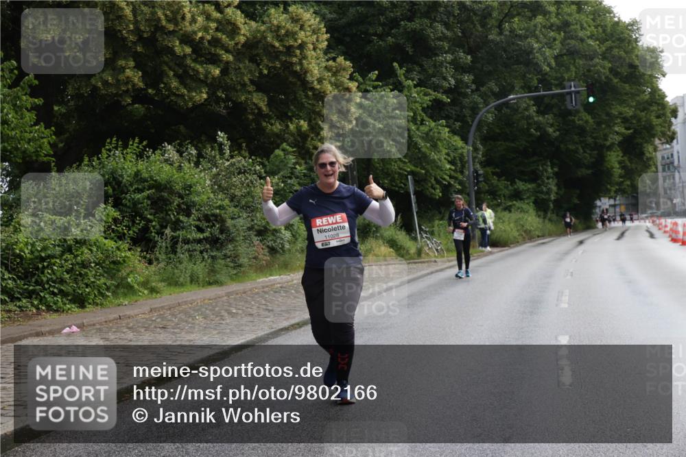 14.06.2026 - REWE Women's Run Jannik Wohlers http://msf.ph/oto/9802166 14.06.2026 10:13:09 Laufen 11028 meine-sportfotos.de