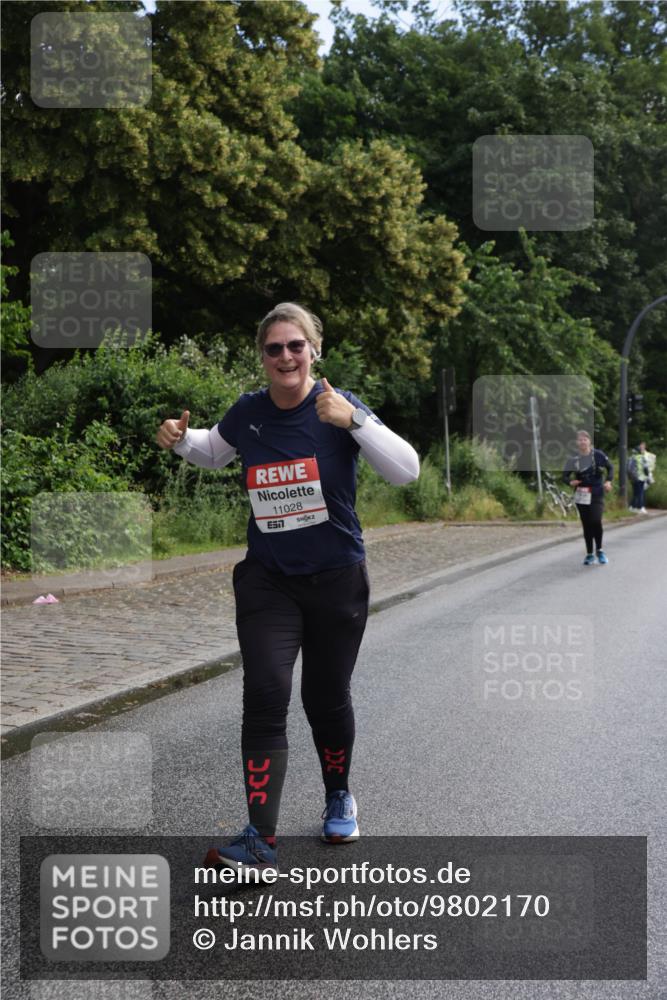 14.06.2026 - REWE Women's Run Jannik Wohlers http://msf.ph/oto/9802170 14.06.2026 10:13:10 Laufen 11028 meine-sportfotos.de
