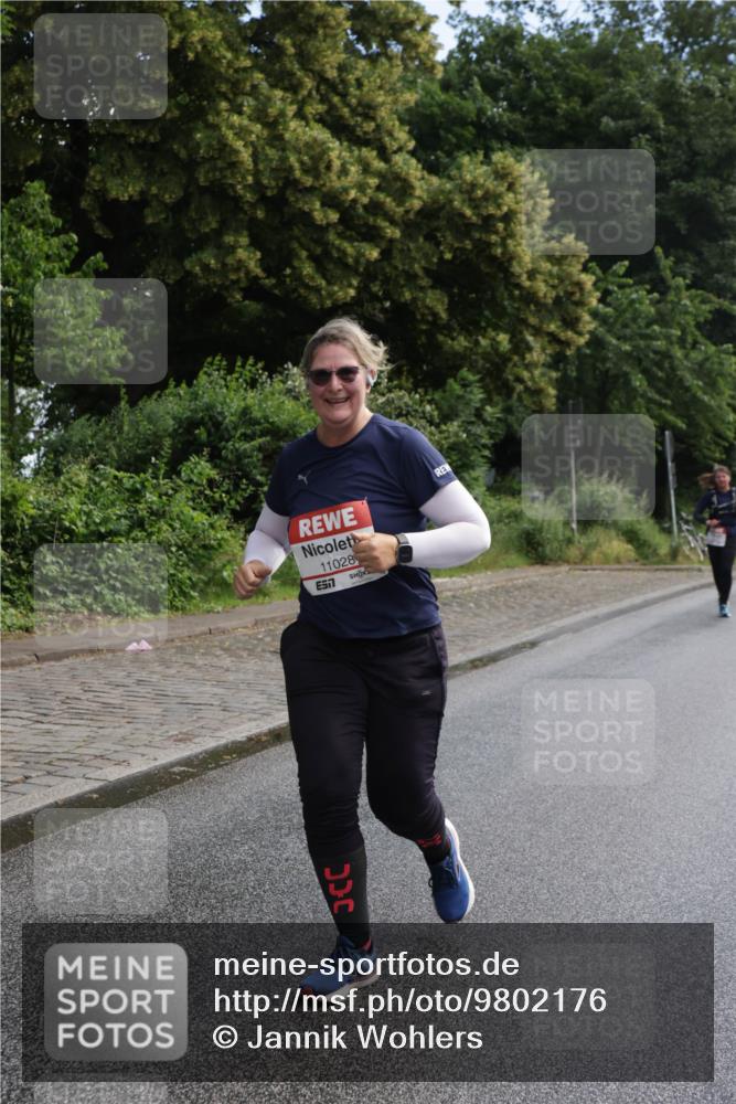 14.06.2026 - REWE Women's Run Jannik Wohlers http://msf.ph/oto/9802176 14.06.2026 10:13:10 Laufen 11028 meine-sportfotos.de