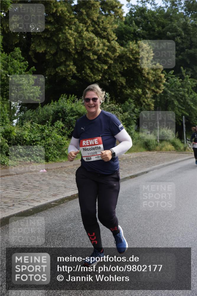 14.06.2026 - REWE Women's Run Jannik Wohlers http://msf.ph/oto/9802177 14.06.2026 10:13:10 Laufen 11028, 57 meine-sportfotos.de