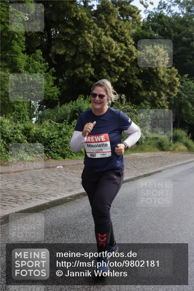 14.06.2026 - REWE Women's Run Jannik Wohlers http://msf.ph/oto/9802181 14.06.2026 10:13:10 Laufen 11028, 7 meine-sportfotos.de