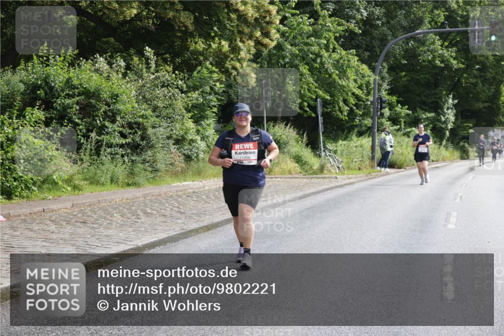 14.06.2026 - REWE Women's Run Jannik Wohlers http://msf.ph/oto/9802221 14.06.2026 10:13:33 Laufen 11256 meine-sportfotos.de