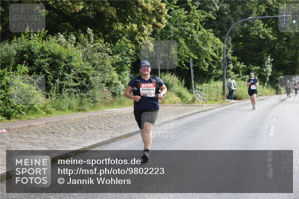 14.06.2026 - REWE Women's Run Jannik Wohlers http://msf.ph/oto/9802223 14.06.2026 10:13:33 Laufen 11256 meine-sportfotos.de