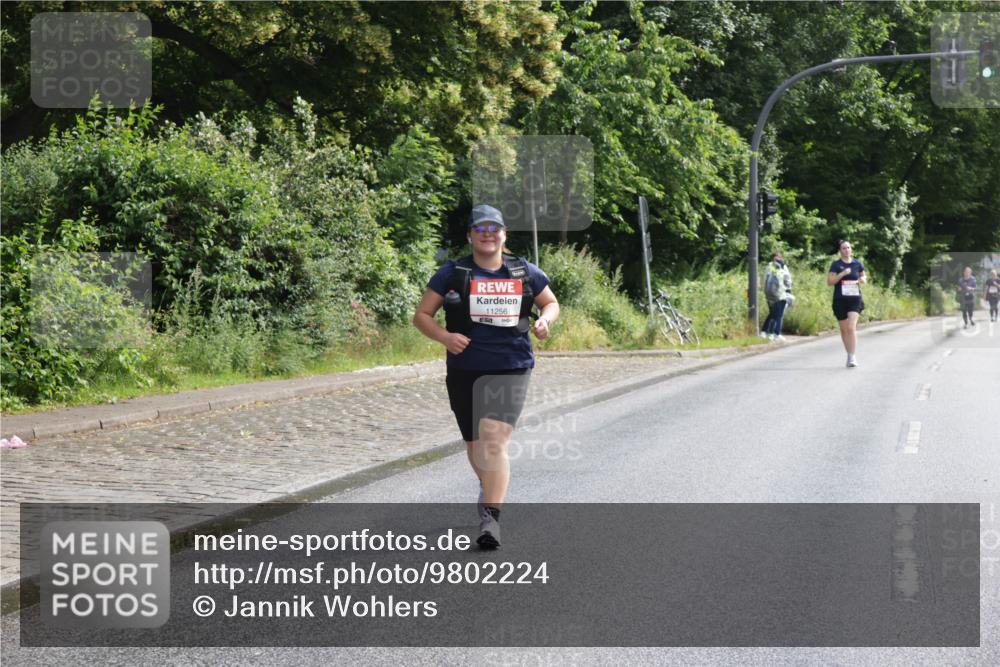 14.06.2026 - REWE Women's Run Jannik Wohlers http://msf.ph/oto/9802224 14.06.2026 10:13:33 Laufen 11256 meine-sportfotos.de