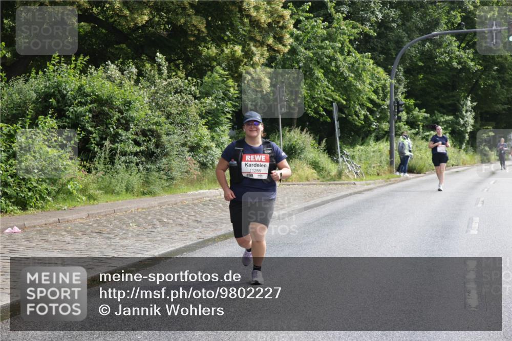14.06.2026 - REWE Women's Run Jannik Wohlers http://msf.ph/oto/9802227 14.06.2026 10:13:33 Laufen 11256, 7 meine-sportfotos.de
