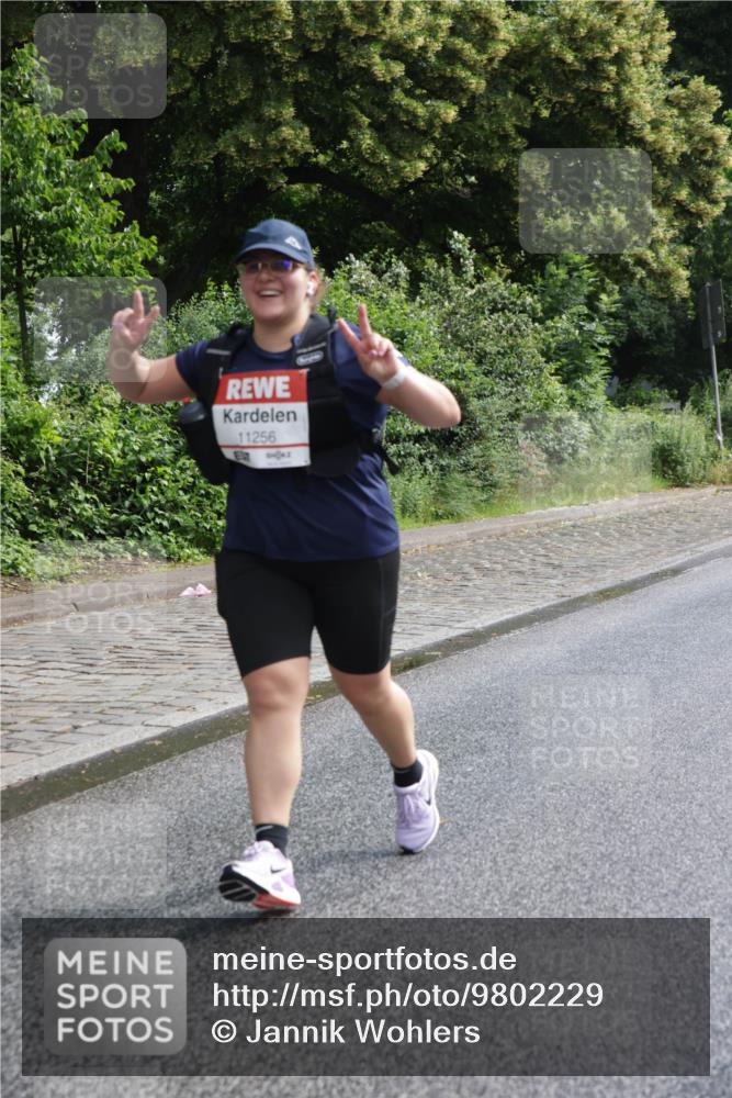 14.06.2026 - REWE Women's Run Jannik Wohlers http://msf.ph/oto/9802229 14.06.2026 10:13:35 Laufen 11256 meine-sportfotos.de