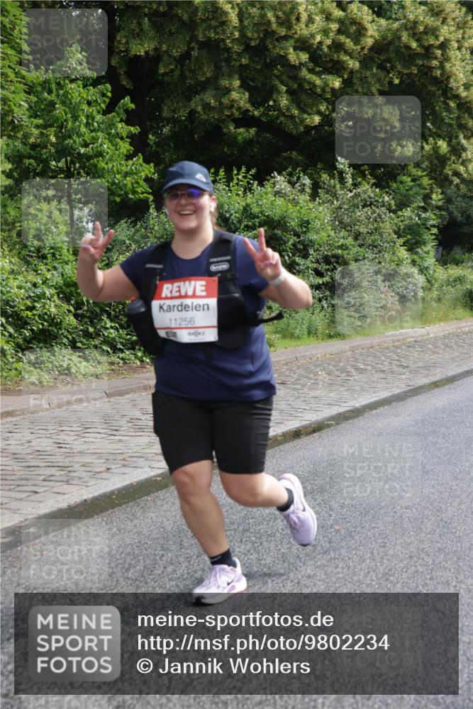 14.06.2026 - REWE Women's Run Jannik Wohlers http://msf.ph/oto/9802234 14.06.2026 10:13:35 Laufen 11256 meine-sportfotos.de