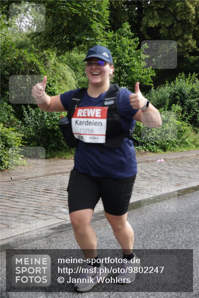 14.06.2026 - REWE Women's Run Jannik Wohlers http://msf.ph/oto/9802247 14.06.2026 10:13:35 Laufen 11256 meine-sportfotos.de