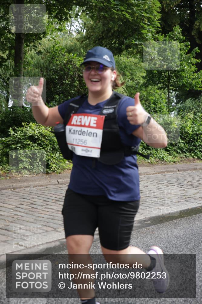 14.06.2026 - REWE Women's Run Jannik Wohlers http://msf.ph/oto/9802253 14.06.2026 10:13:35 Laufen 11256 meine-sportfotos.de