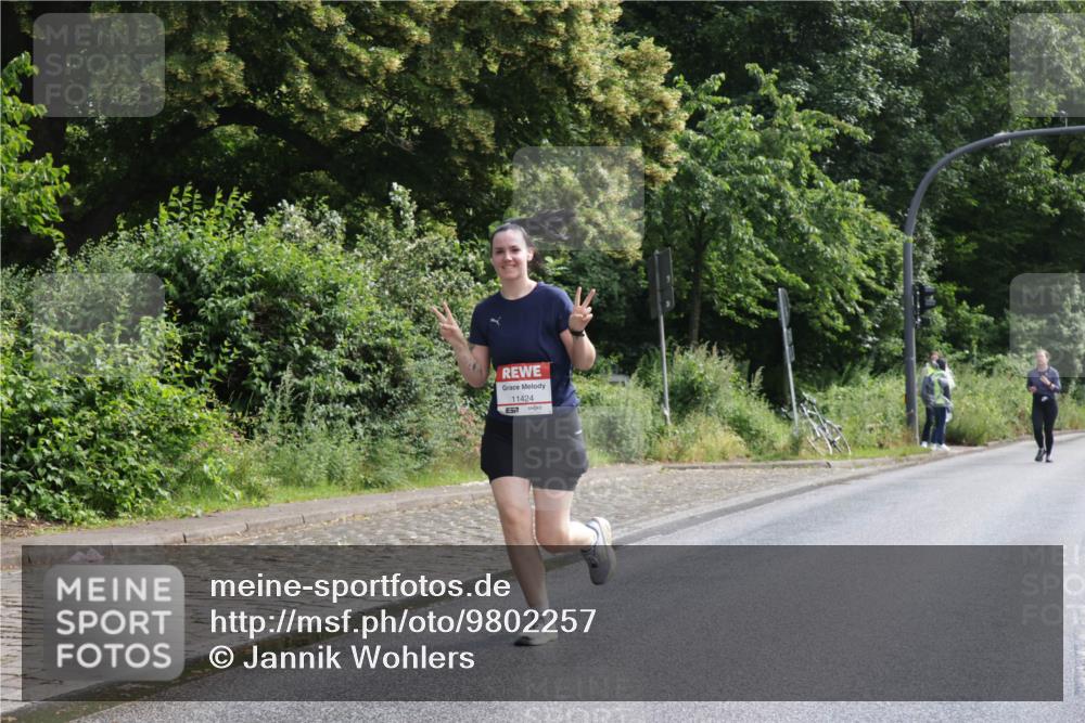 14.06.2026 - REWE Women's Run Jannik Wohlers http://msf.ph/oto/9802257 14.06.2026 10:13:40 Laufen 11424, 577 meine-sportfotos.de