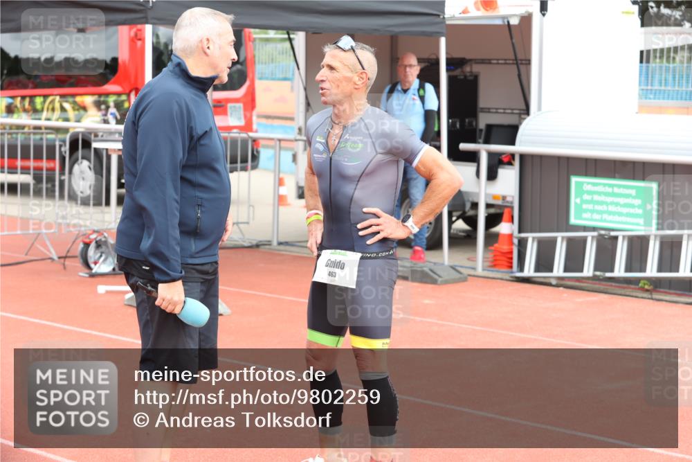 14.06.2026 - 7 Türme Triathlon Andreas Tolksdorf http://msf.ph/oto/9802259 14.06.2026 12:10:41 Ziel  meine-sportfotos.de
