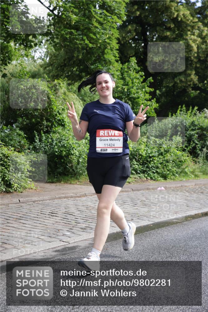 14.06.2026 - REWE Women's Run Jannik Wohlers http://msf.ph/oto/9802281 14.06.2026 10:13:42 Laufen 11424, 657 meine-sportfotos.de