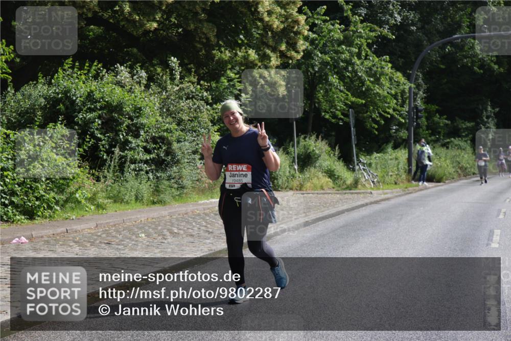 14.06.2026 - REWE Women's Run Jannik Wohlers http://msf.ph/oto/9802287 14.06.2026 10:13:57 Laufen 10485 meine-sportfotos.de